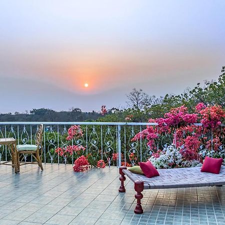 Nāndgaon Saffronstays Sunglade, Kashid - Ocean-View Villa Near Kashid Beach מראה חיצוני תמונה